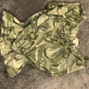 Blouse w/drawstring collar